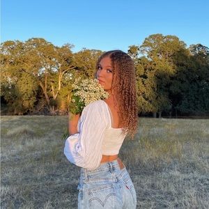 Meet your Posher, Emilia